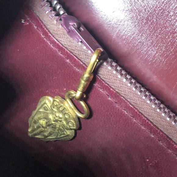 Vintage Gucci Leather Burgundy Maroon Shoulder Bag with Coin Purse - Picture 10 of 16